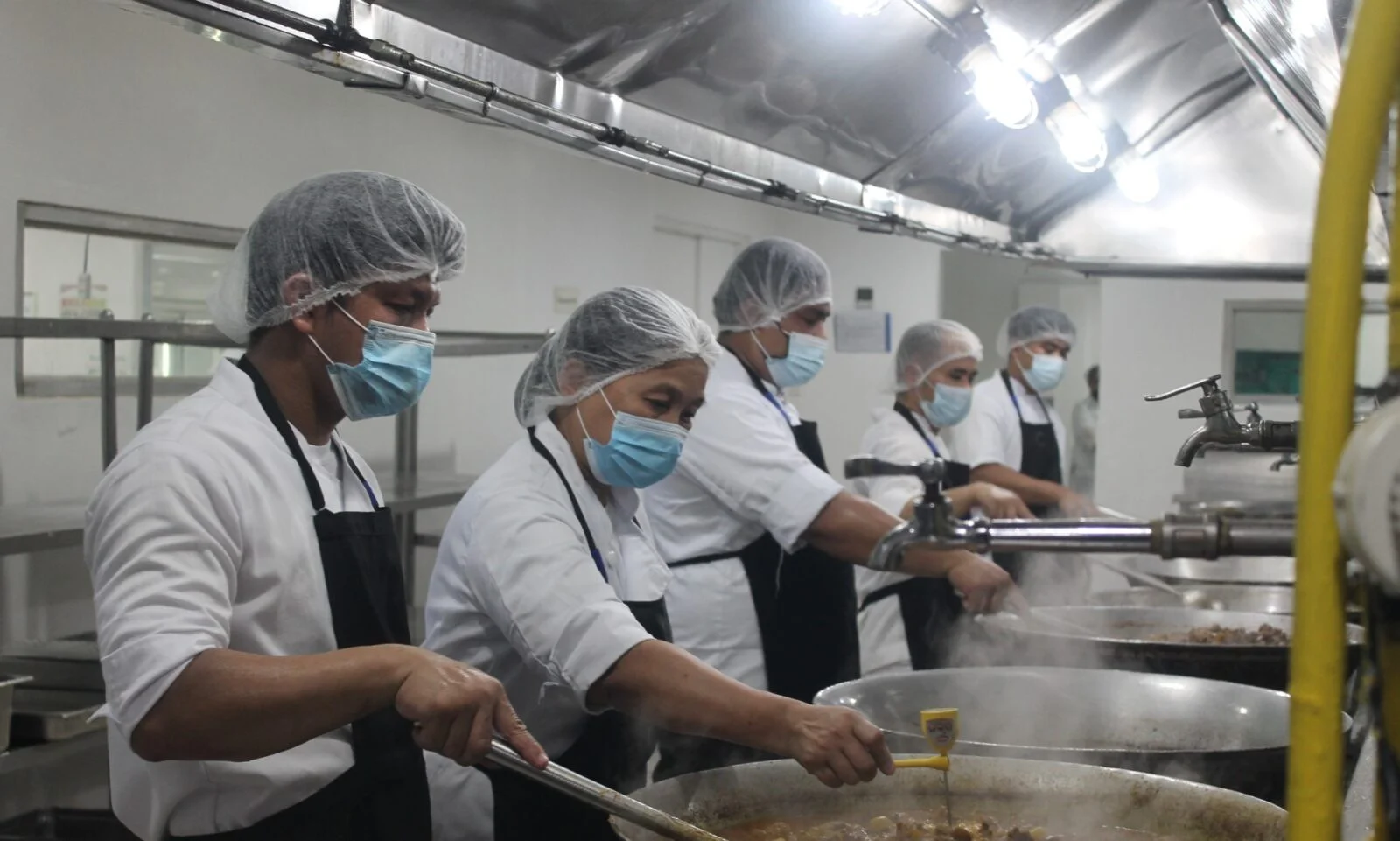 Breakfast feeding operations